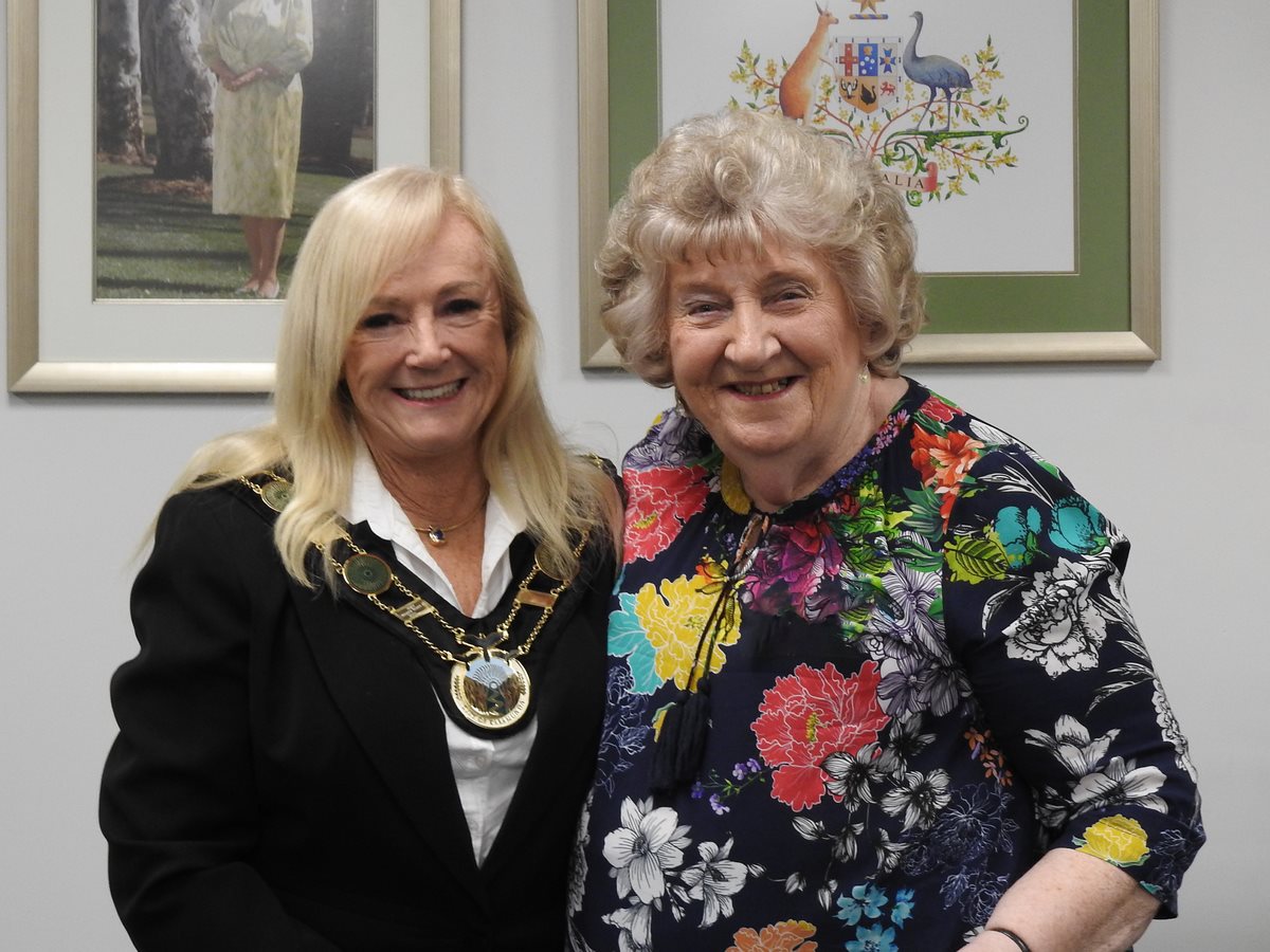 June/July 2021 Local Hero - Maureen Parkinson with Mayor Margaret Thomas